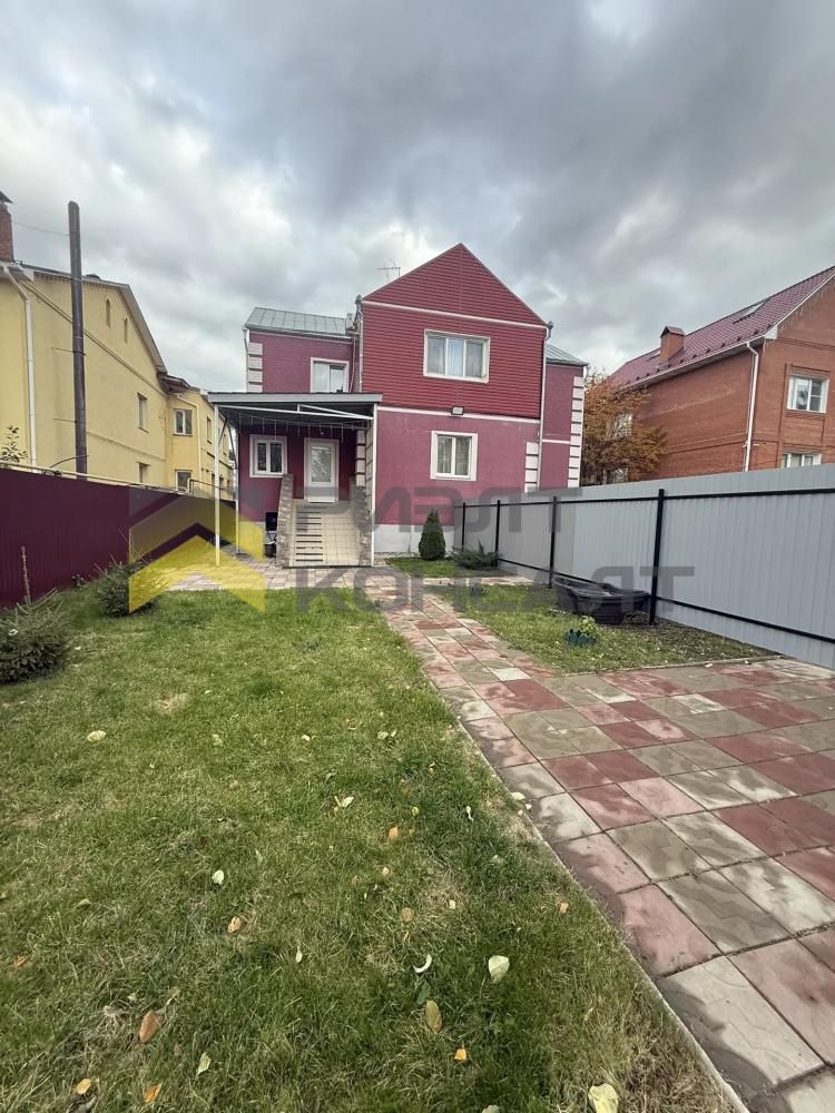 Дом, 123м², 3 соток, 3 этажа, 2 комн., стены: Кирпич миниатюра 5