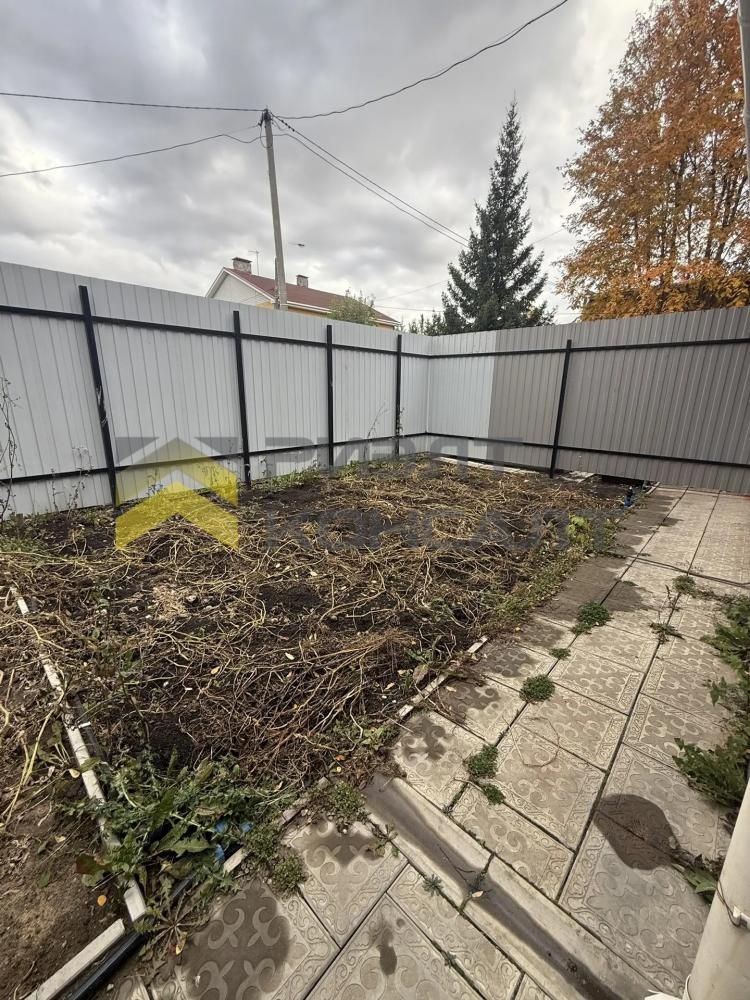 Дом, 123м², 3 соток, 3 этажа, 2 комн., стены: Кирпич миниатюра 9