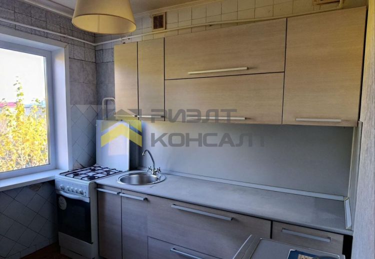 2-комн. квартира, Вторичка, 44м², 5/5 этаж