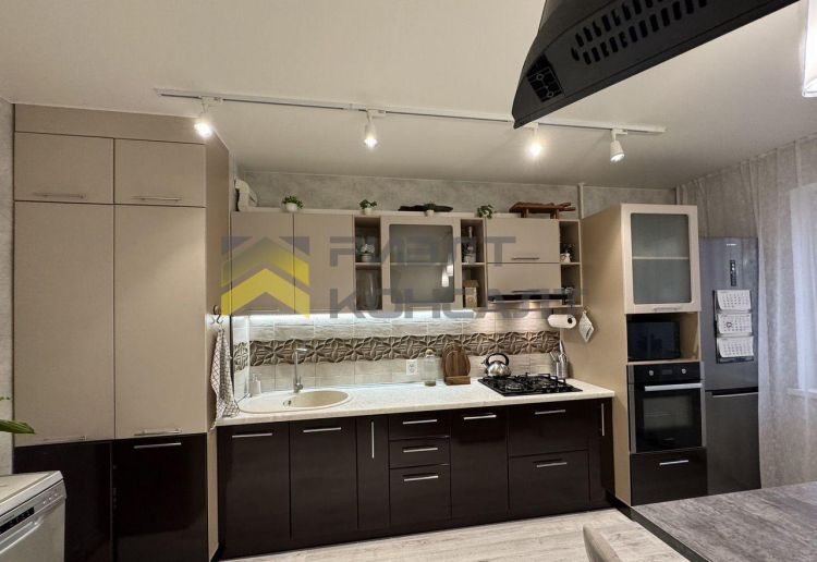 2-комн. квартира, Вторичка, 55м², 4/10 этаж