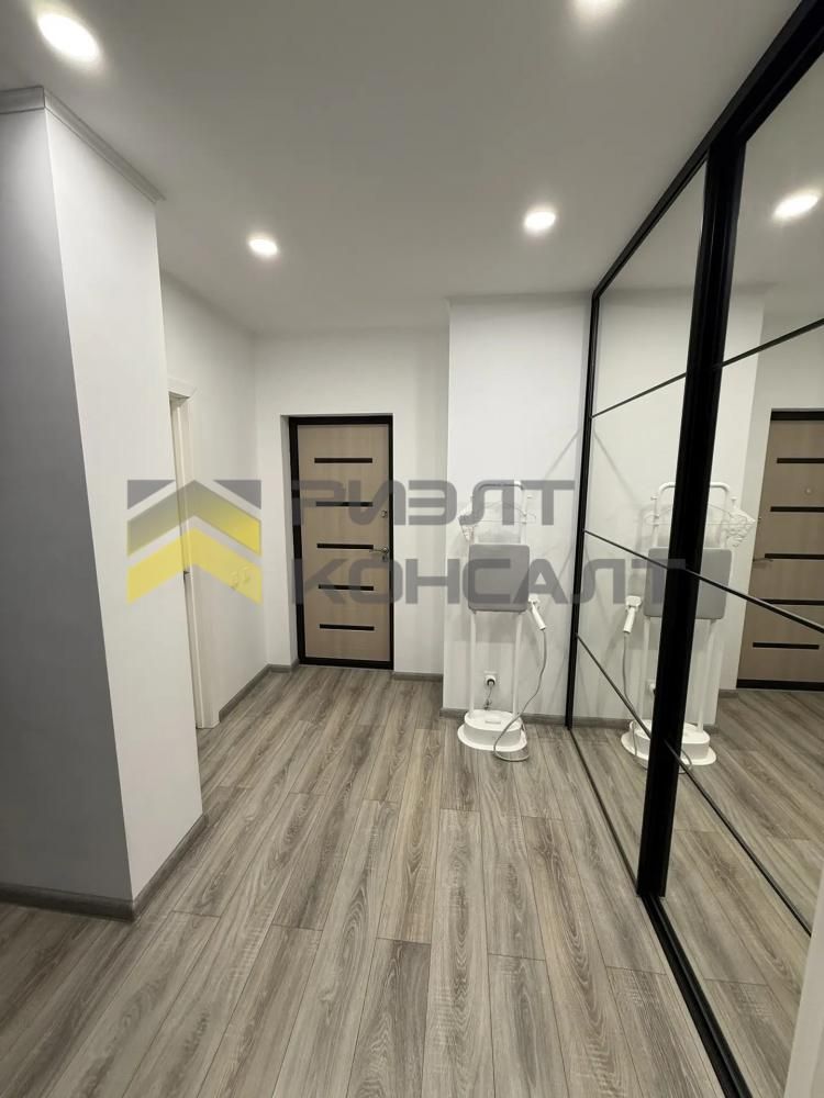 1-комн. квартира, Вторичка, 41.80м², 8/9 этаж