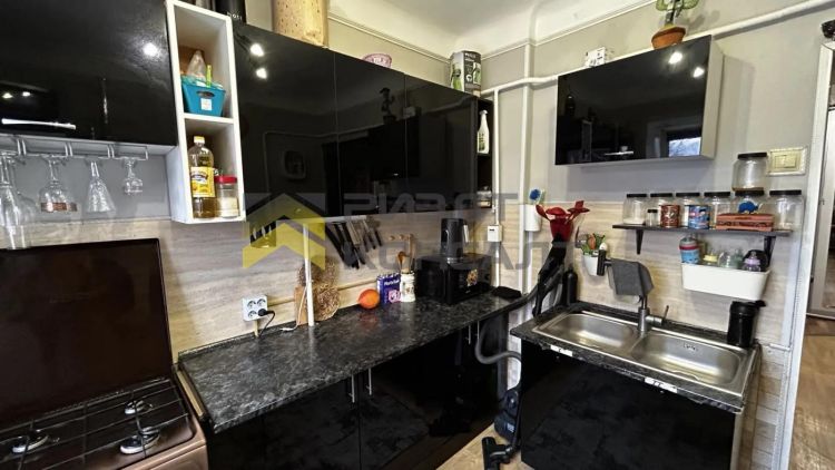 2-комн. квартира, Вторичка, 49м², 2/3 этаж миниатюра 3