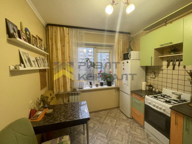 2-комн. квартира, Вторичка, 50.70м², 3/10 этаж
