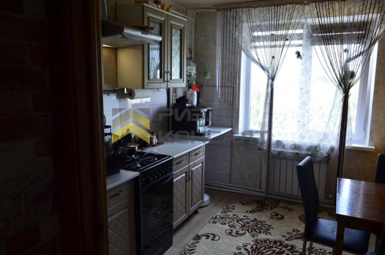 3-комн. квартира, Вторичка, 78м², 3/3 этаж миниатюра 12