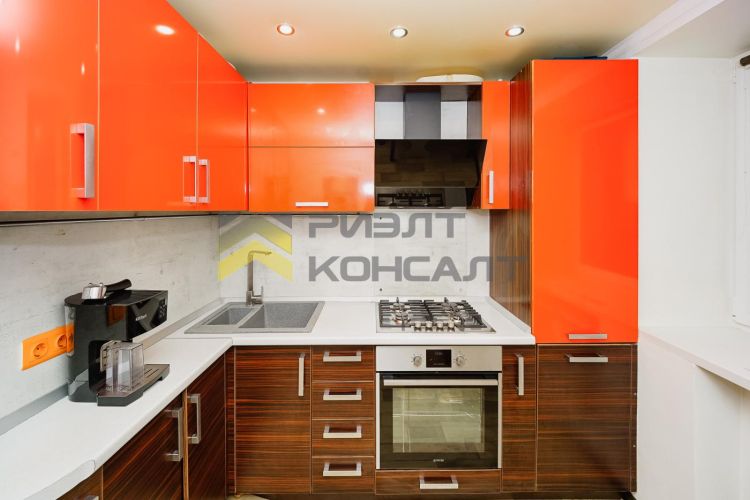 2-комн. квартира, Вторичка, 44м², 1/5 этаж
